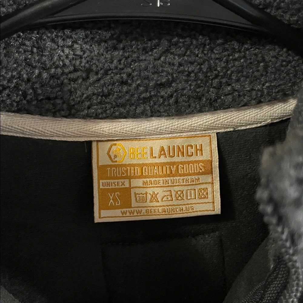 BeeLaunch NEW Dark Gray Fleece Sweater with Kangaroo Pouch‎ Pet Carrier XS